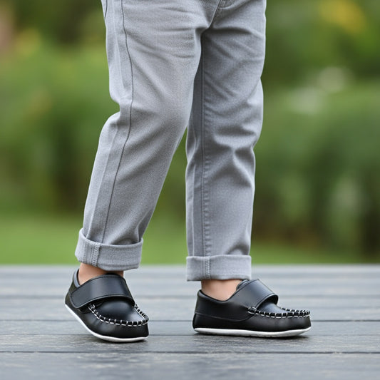 Vintage-Inspired Black Baby Moccasins – Soft Leather Slip-On Shoes for Infants & Toddlers