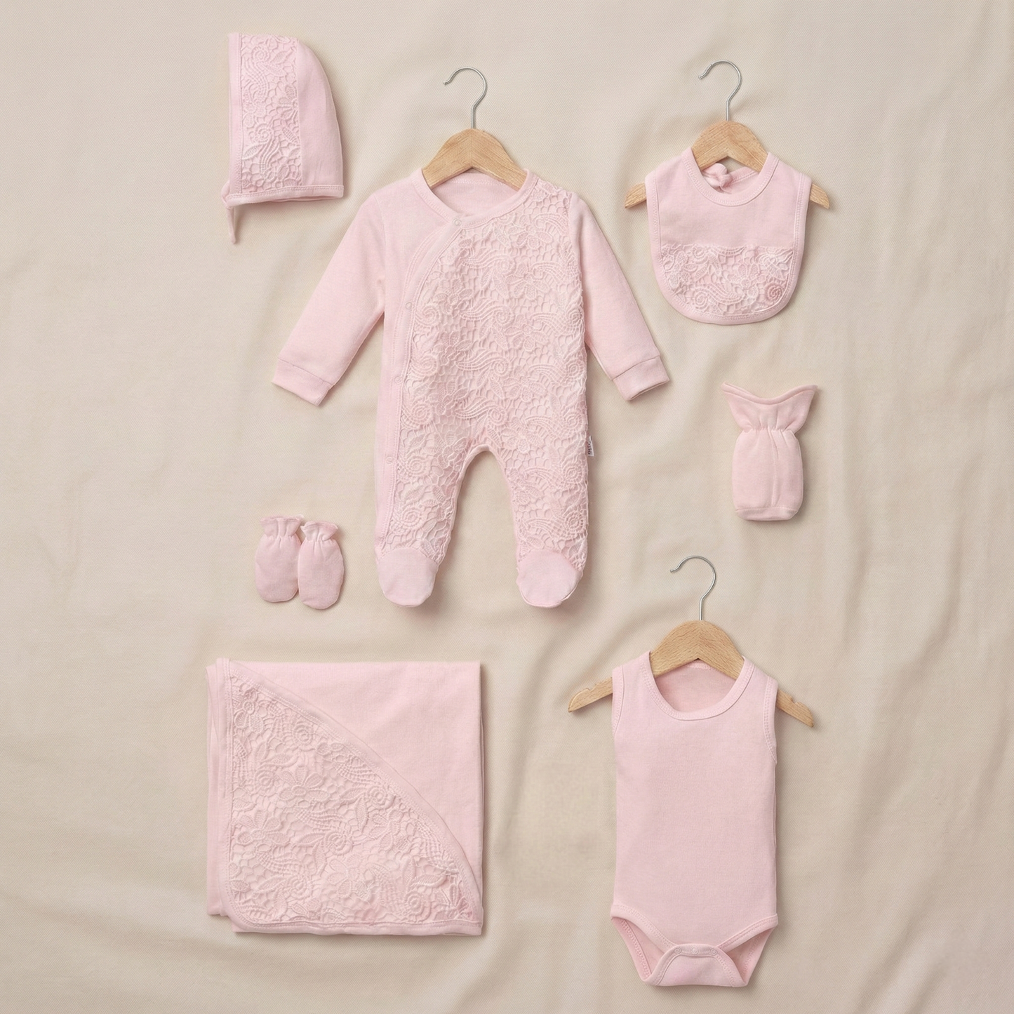 Pink Lace Elegance – 7 Pieces Newborn Gift Set