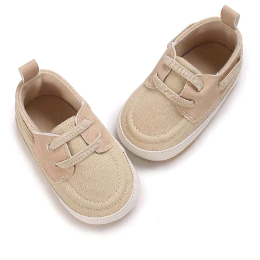 Beige Baby Shoes – Soft Fabric with Faux Laces, White Soles & Heel Loop