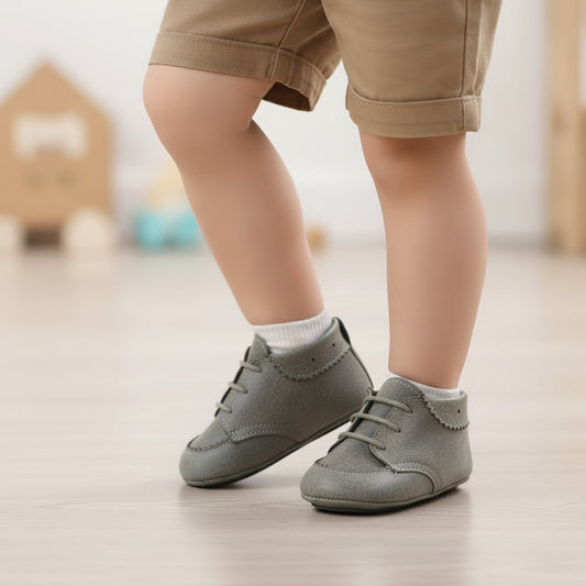 Handcrafted Gray Baby Moccasins – Soft & Stylish Infant Shoes