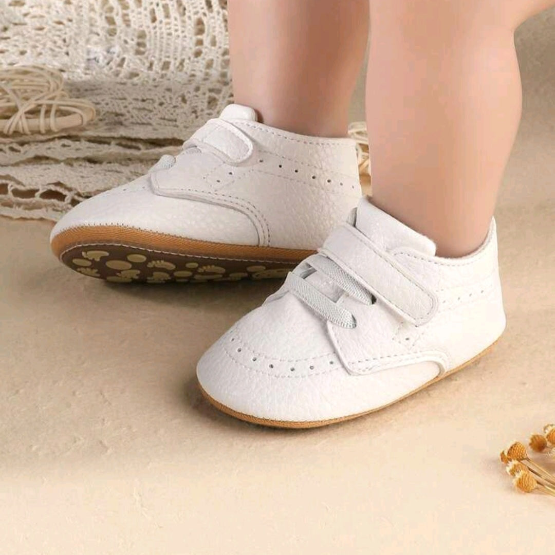 White Baby Brogue Shoes – Textured Faux Leather with Lace-Up & Velcro Strap