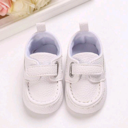 White Leather Baby Shoes – Textured Finish with Strap & Soft Lining for Special Occasions