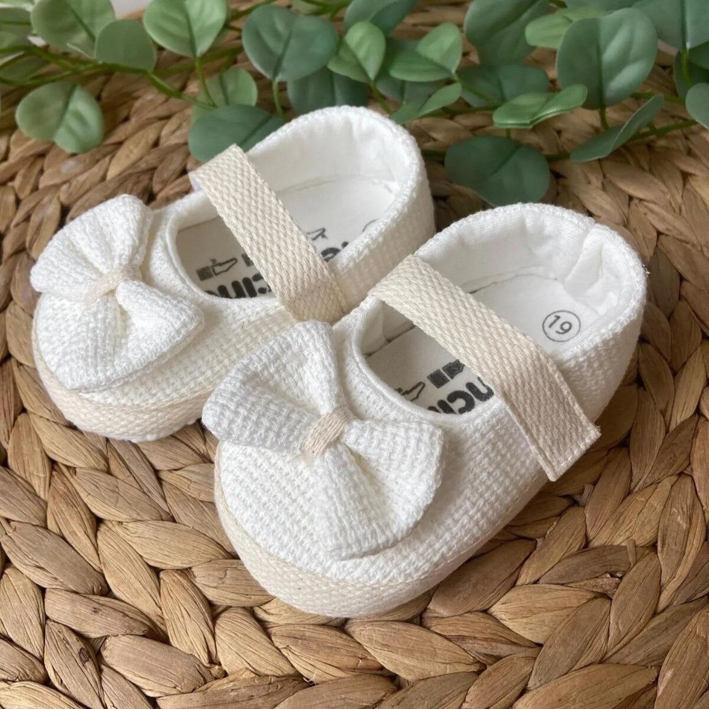 Ecru Bow Elegance – Baby Girl Shoes