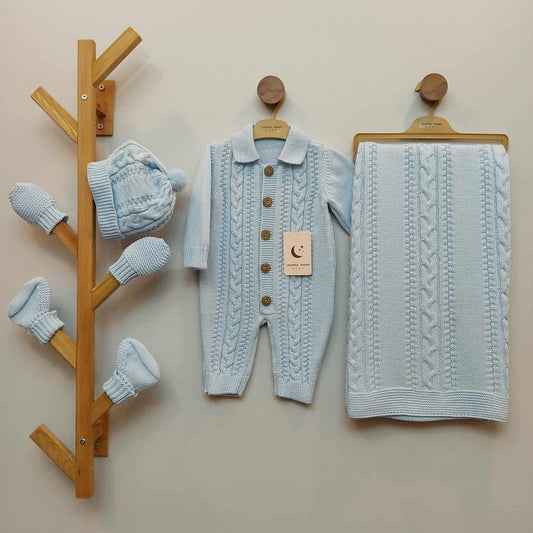 “Moonlit Knit” Baby Outfit Set – Blue Romper & Blanket